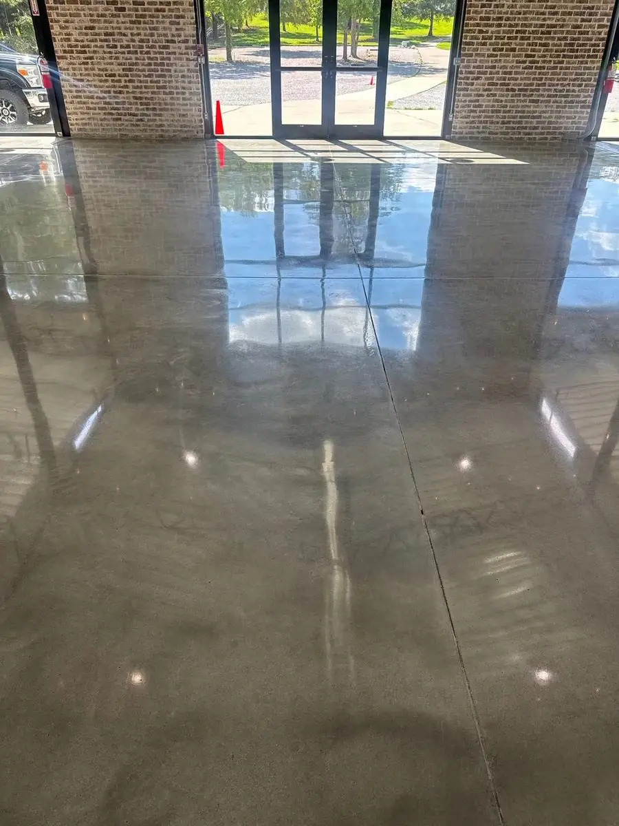 Glossy polished concrete floor